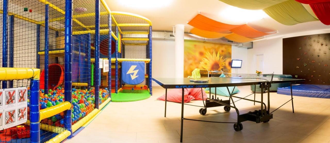 פרסגרזי Alpen Adria Hotel & Spa מראה חיצוני תמונה